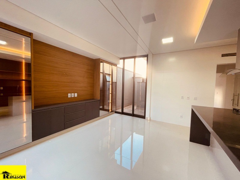 Casa de Condomínio com 3 quartos à venda, 400m² — foto 8 de 32