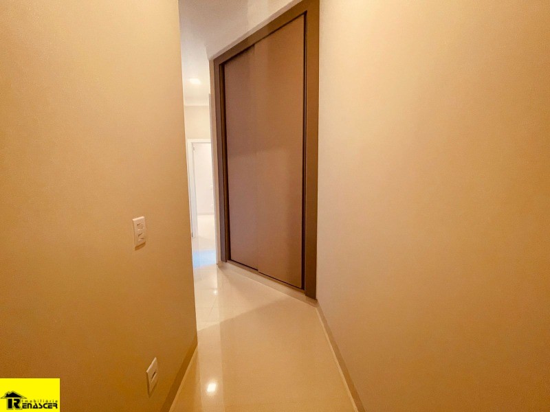 Casa de Condomínio com 3 quartos à venda, 400m² — foto 25 de 32