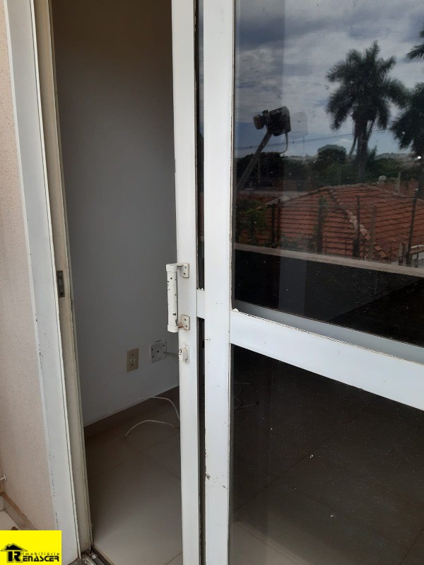 Apartamento com 2 quartos à venda, 62m² — foto 2 de 11