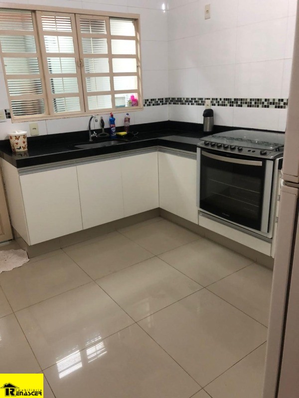 Casa com 2 quartos à venda, 175m² — foto 8 de 12