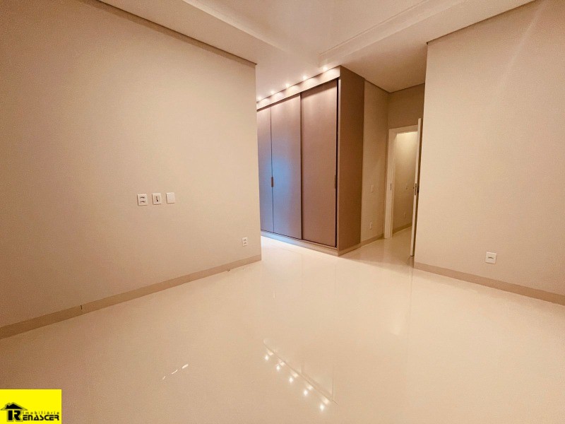 Casa de Condomínio com 3 quartos à venda, 400m² — foto 32 de 32