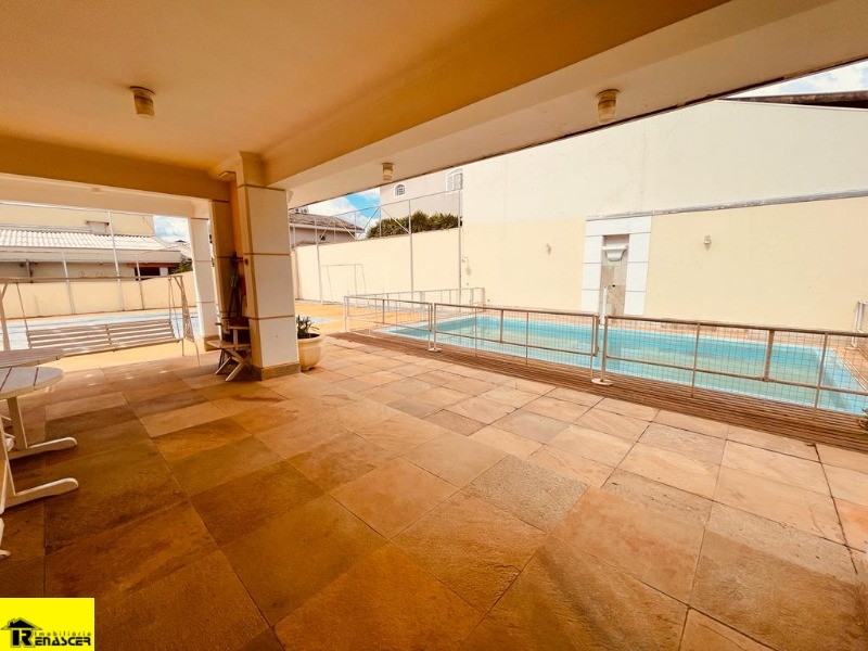 Casa com 4 quartos à venda e aluguel, 900m² — foto 15 de 37