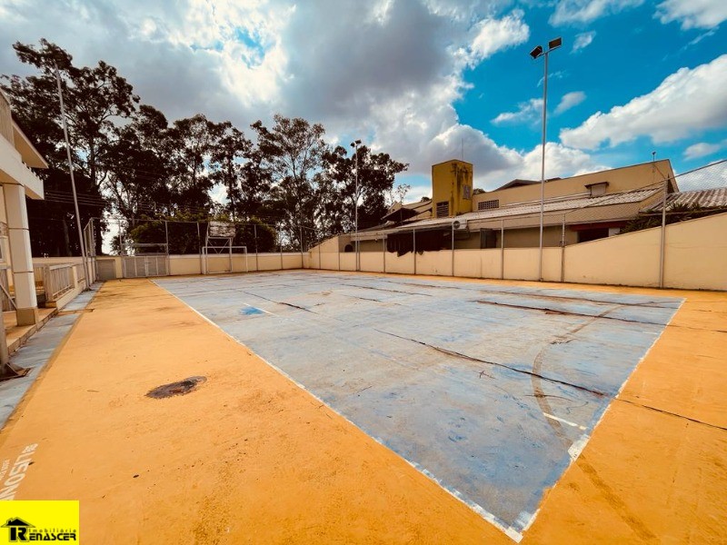Casa com 4 quartos à venda e aluguel, 900m² — foto 18 de 37