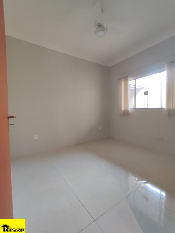 Casa com 3 quartos à venda, 200m² — foto 21 de 25