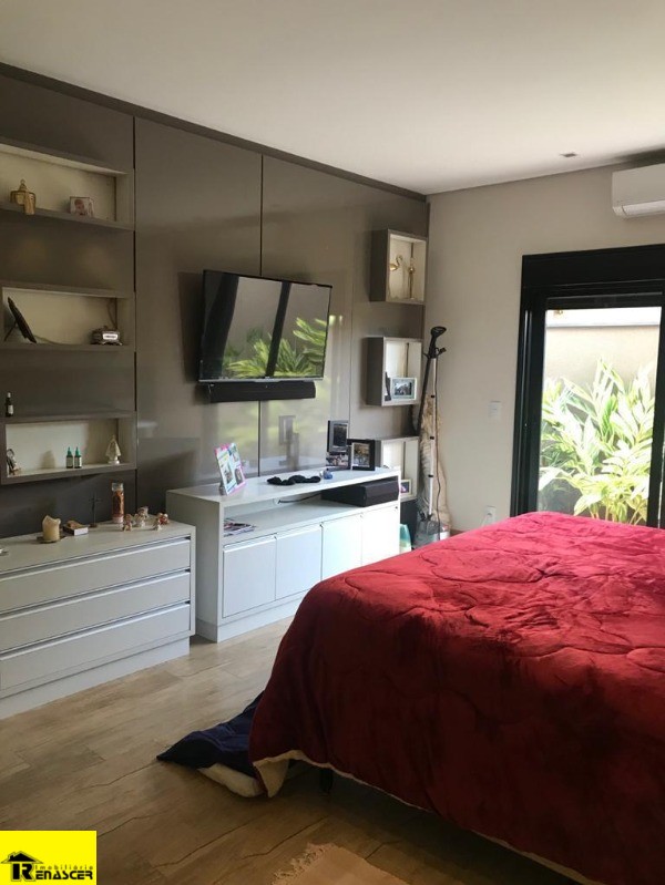 Casa de Condomínio com 5 quartos à venda, 1400m² — foto 19 de 45