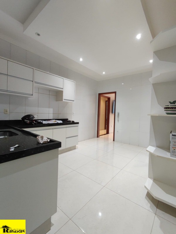 Casa com 3 quartos à venda, 200m² — foto 7 de 25