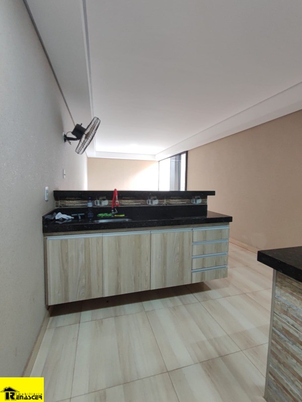 Casa com 3 quartos à venda, 200m² — foto 8 de 25