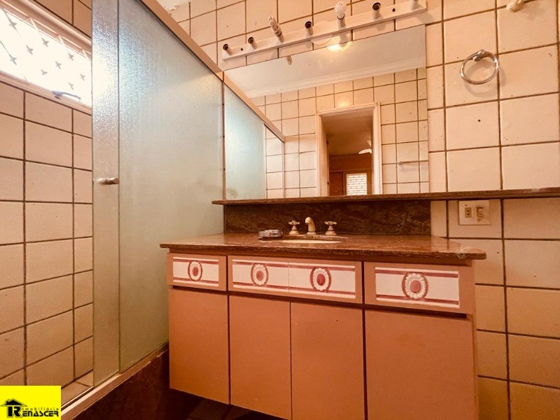 Casa com 4 quartos à venda e aluguel, 900m² — foto 33 de 37