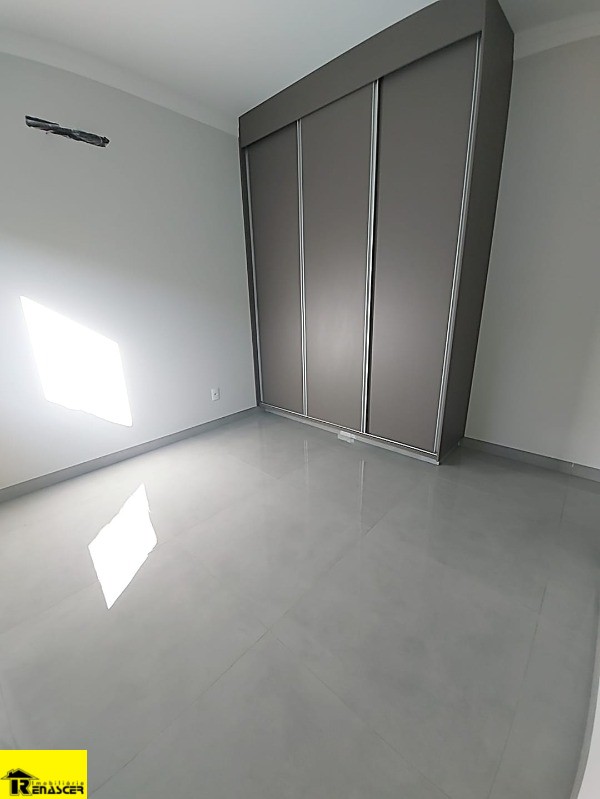 Casa de Condomínio com 3 quartos à venda, 253m² — foto 11 de 15