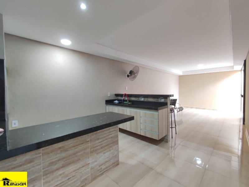 Casa com 3 quartos à venda, 200m² — foto 9 de 25