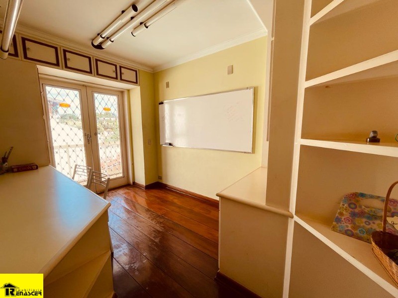 Casa com 4 quartos à venda e aluguel, 900m² — foto 28 de 37