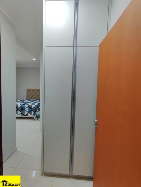 Casa com 3 quartos à venda, 200m² — foto 16 de 25