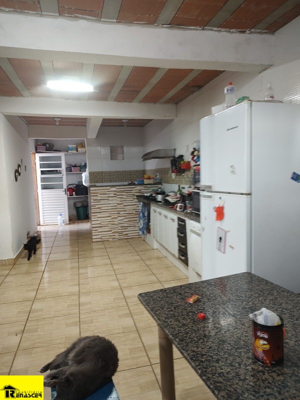 Casa com 2 quartos à venda, 200m² — foto 3 de 21
