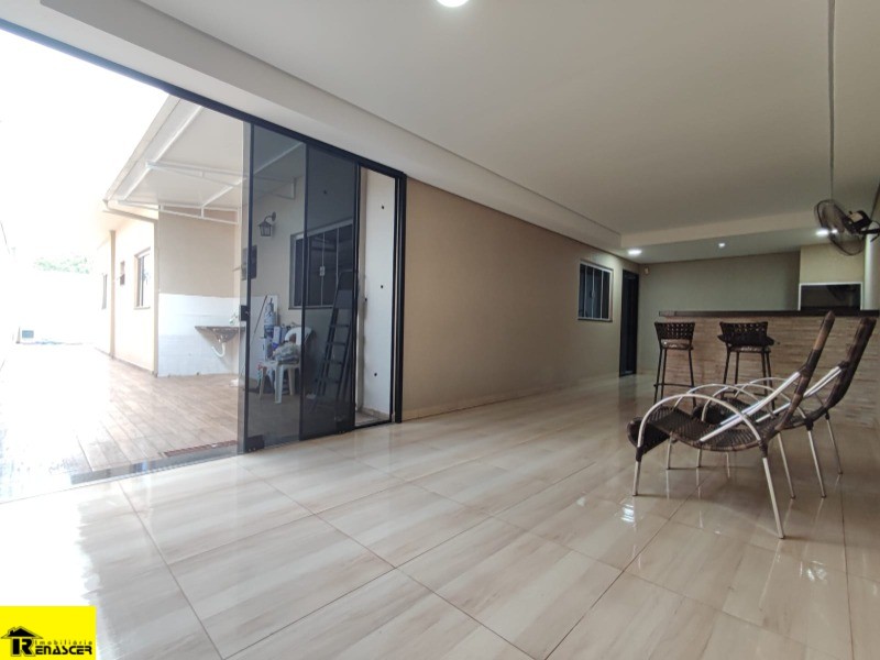 Casa com 3 quartos à venda, 200m² — foto 24 de 25