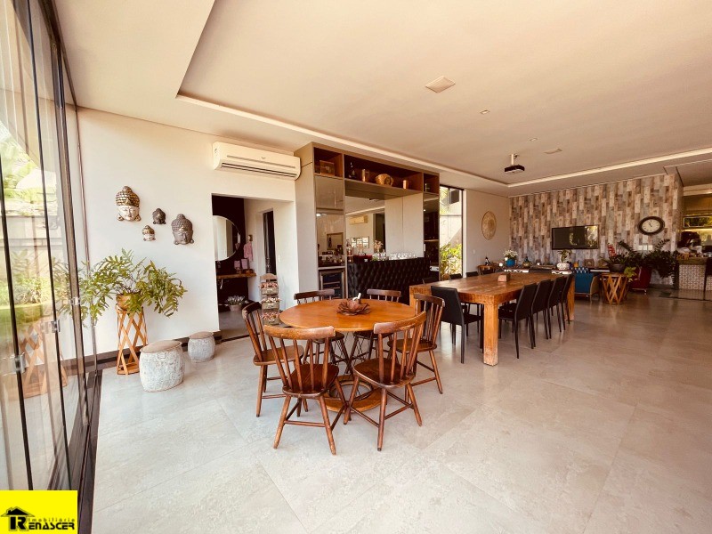 Casa de Condomínio com 5 quartos à venda, 1400m² — foto 32 de 45
