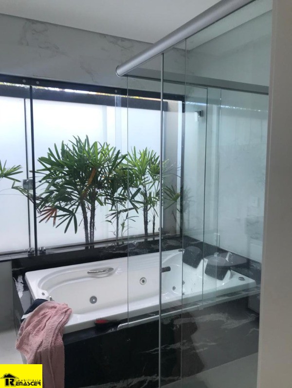 Casa de Condomínio com 5 quartos à venda, 1400m² — foto 28 de 45
