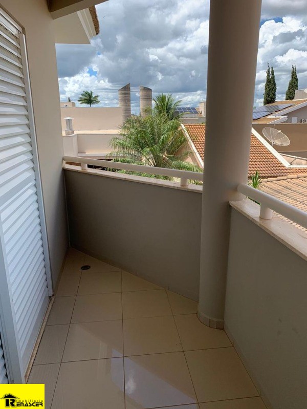Casa de Condomínio com 3 quartos à venda e aluguel, 405m² — foto 8 de 30