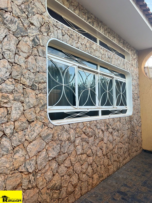 Casa com 3 quartos à venda, 180m² — foto 38 de 39