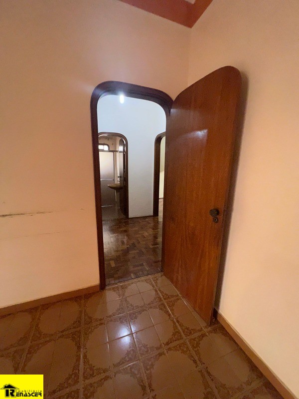 Casa com 3 quartos à venda, 180m² — foto 16 de 39