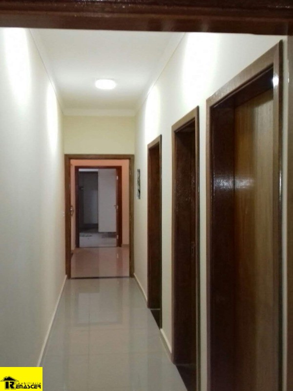 Casa de Condomínio com 3 quartos à venda, 220m² — foto 18 de 19