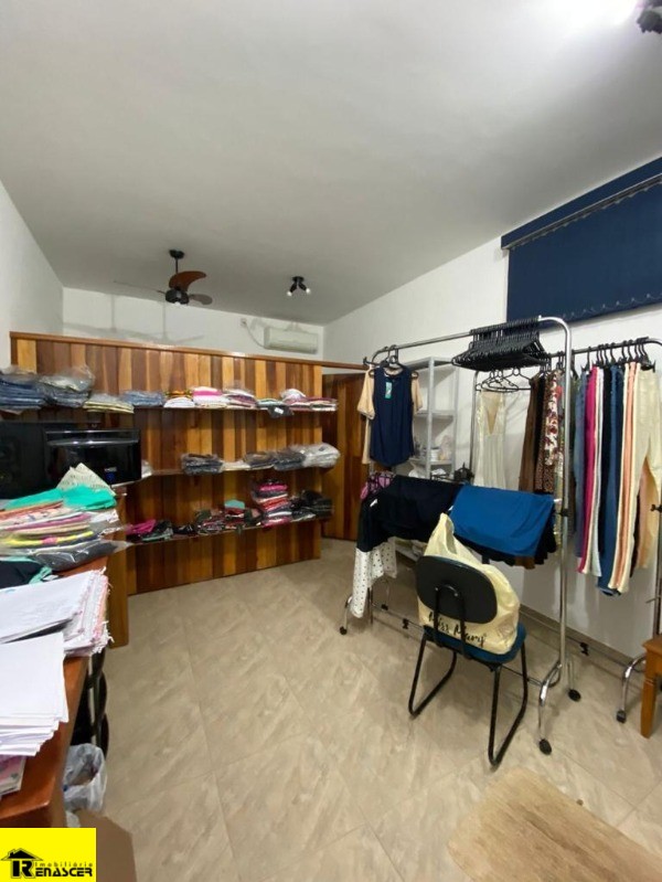 Casa com 3 quartos à venda, 200m² — foto 21 de 24