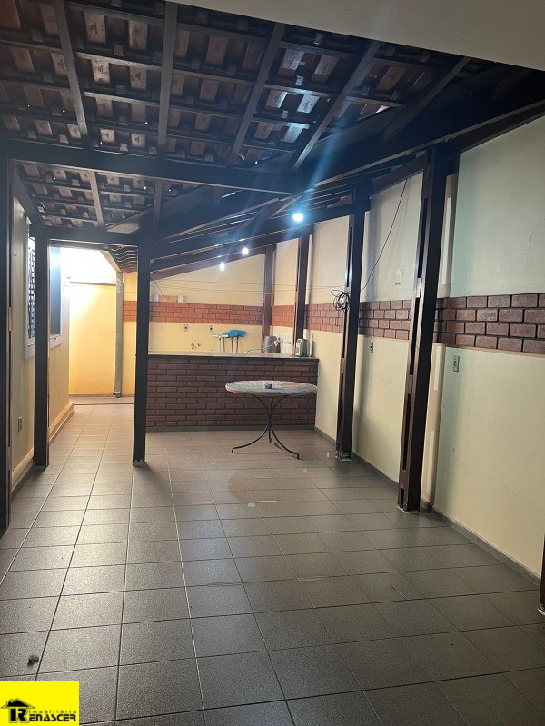 Casa com 3 quartos à venda, 180m² — foto 14 de 39