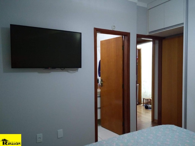 Casa com 2 quartos à venda, 200m² — foto 28 de 35