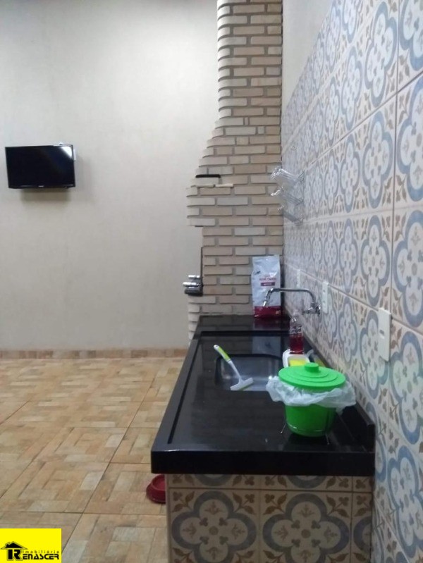 Casa com 2 quartos à venda, 200m² — foto 10 de 35