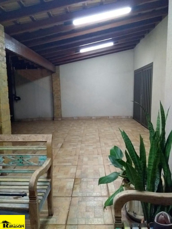 Casa com 2 quartos à venda, 200m² — foto 14 de 35
