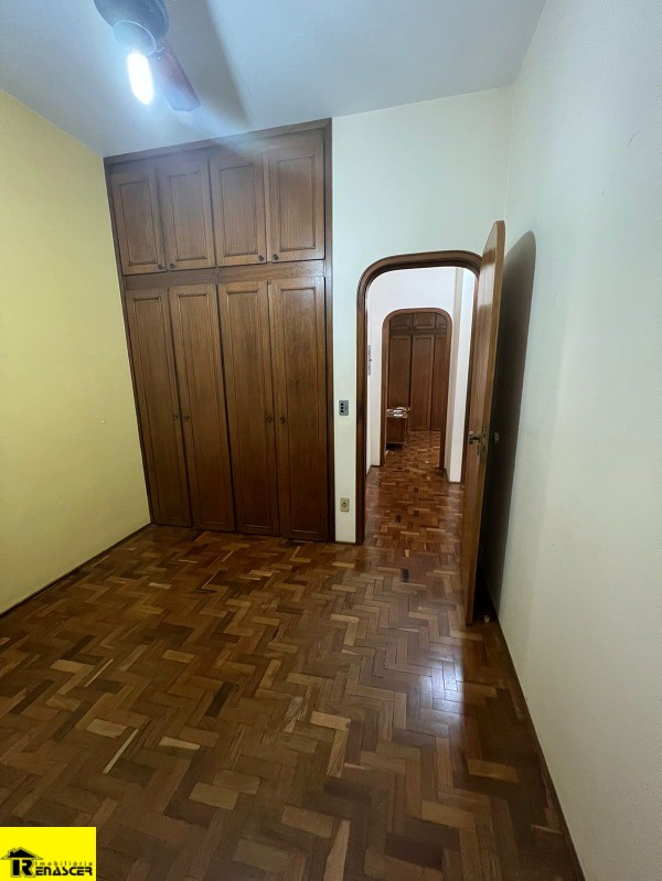 Casa com 3 quartos à venda, 180m² — foto 20 de 39