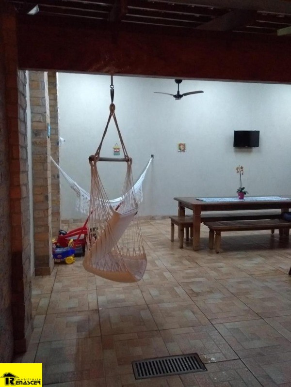 Casa com 2 quartos à venda, 200m² — foto 13 de 35