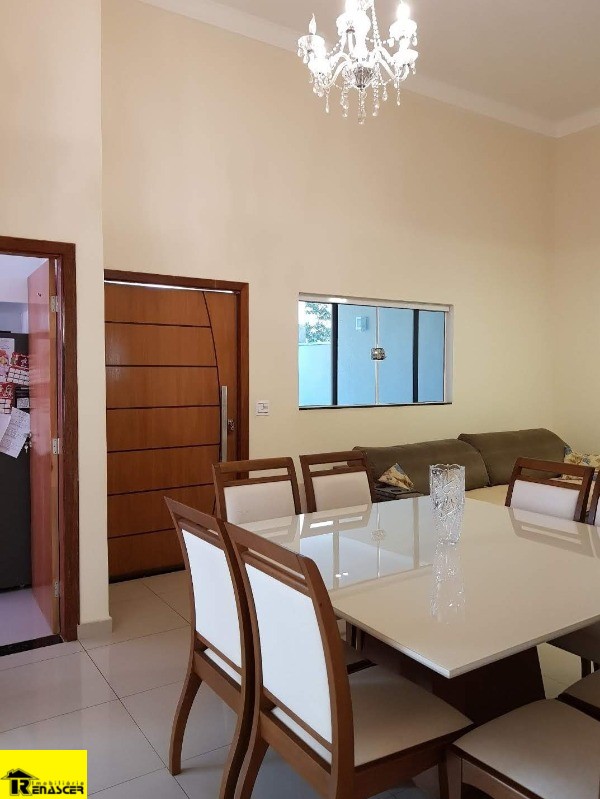 Casa de Condomínio com 3 quartos à venda, 220m² — foto 4 de 19