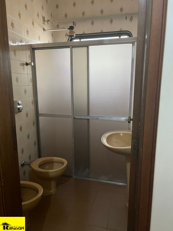 Casa com 3 quartos à venda, 180m² — foto 25 de 39