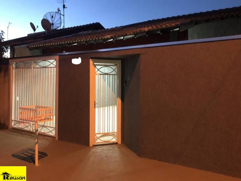 Casa com 2 quartos à venda, 200m² — foto 2 de 29