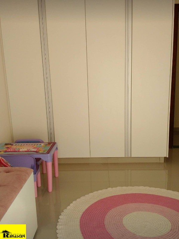 Casa de Condomínio com 3 quartos à venda, 220m² — foto 10 de 19