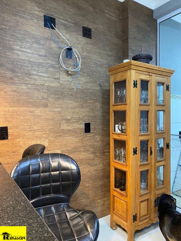 Casa com 3 quartos à venda, 200m² — foto 15 de 24