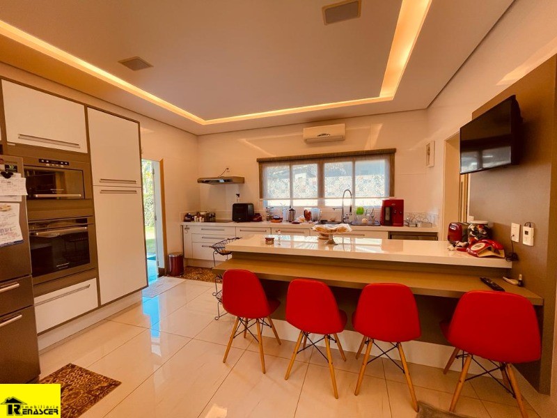 Casa de Condomínio com 8 quartos à venda, 5000m² — foto 25 de 64