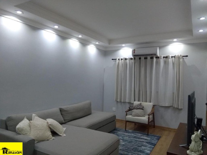 Casa com 2 quartos à venda, 200m² — foto 2 de 35