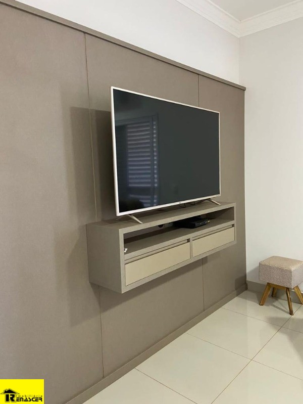 Casa com 4 quartos à venda, 240m² — foto 4 de 17
