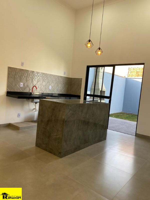 Casa com 2 quartos à venda — foto 3 de 21