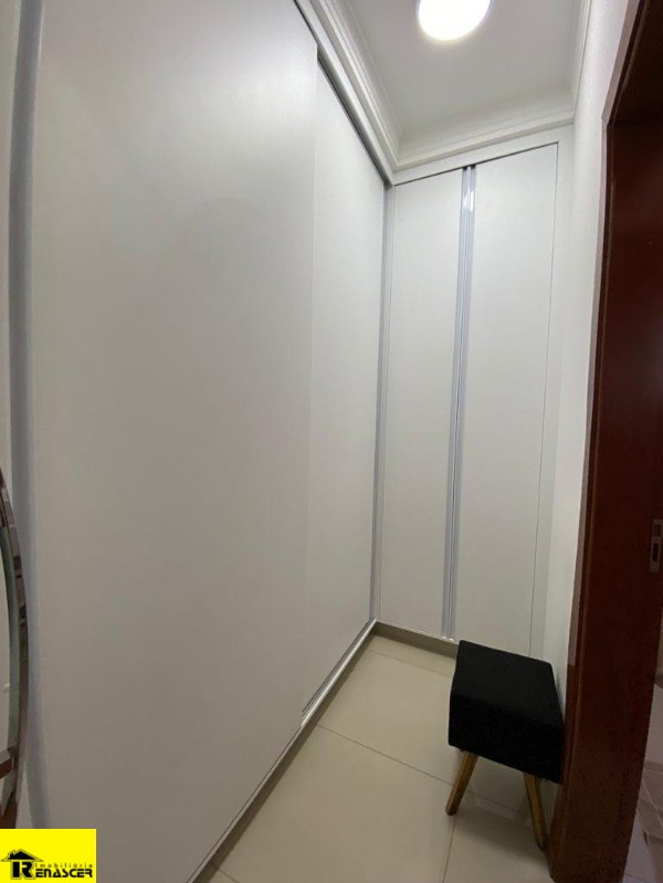 Casa com 4 quartos à venda, 240m² — foto 5 de 17
