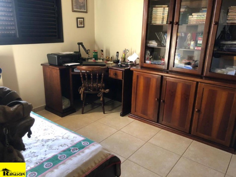 Casa de Condomínio com 3 quartos à venda, 600m² — foto 13 de 19