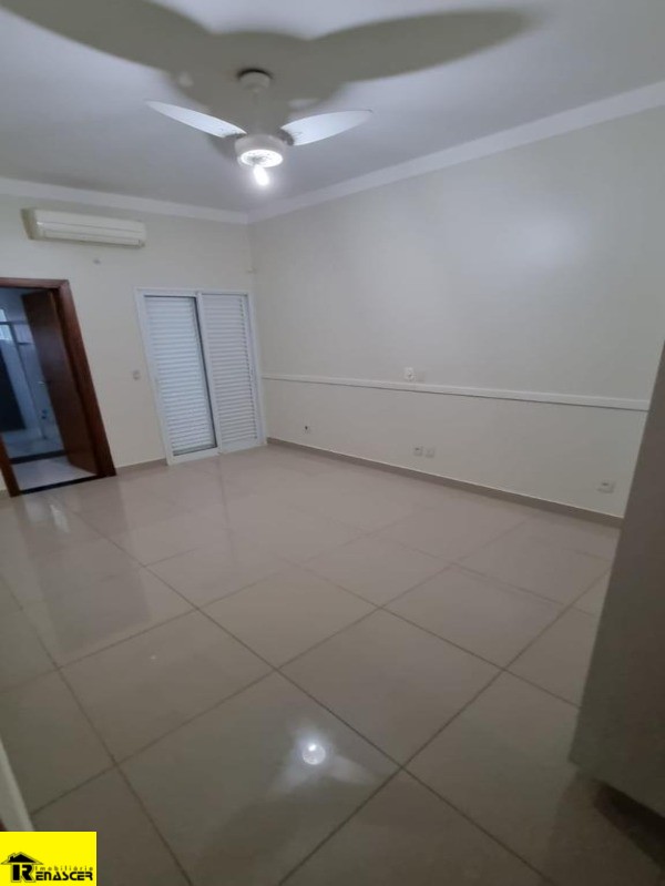 Casa com 3 quartos à venda, 550m² — foto 25 de 28