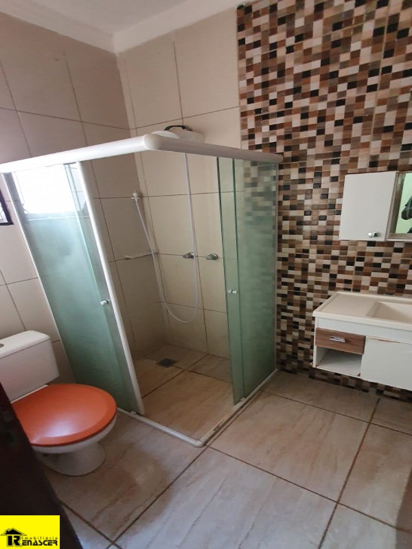 Casa com 2 quartos à venda, 233m² — foto 3 de 19