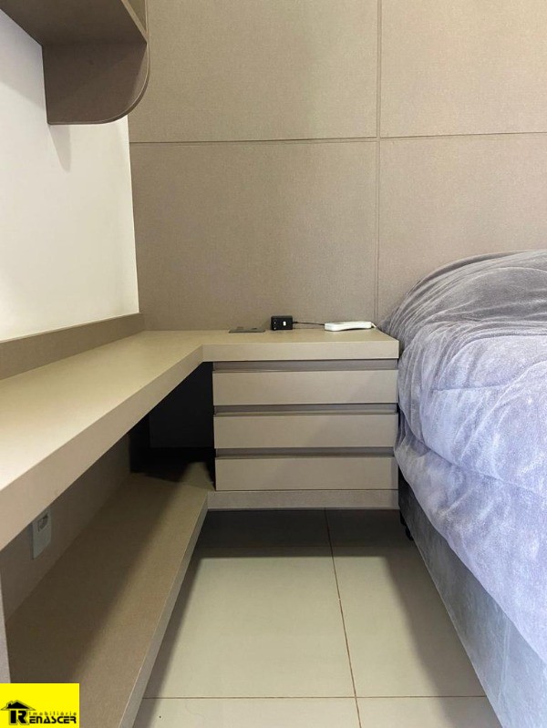 Casa com 4 quartos à venda, 240m² — foto 13 de 17