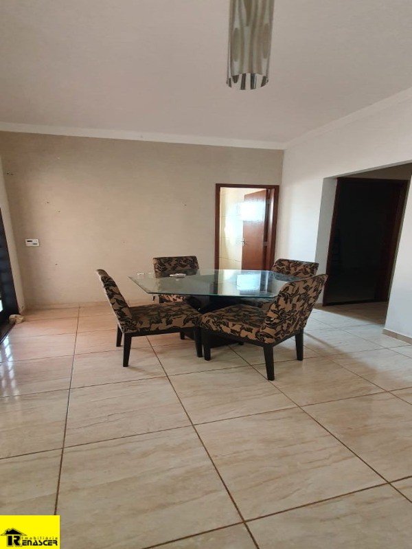 Casa com 2 quartos à venda, 233m² — foto 15 de 19