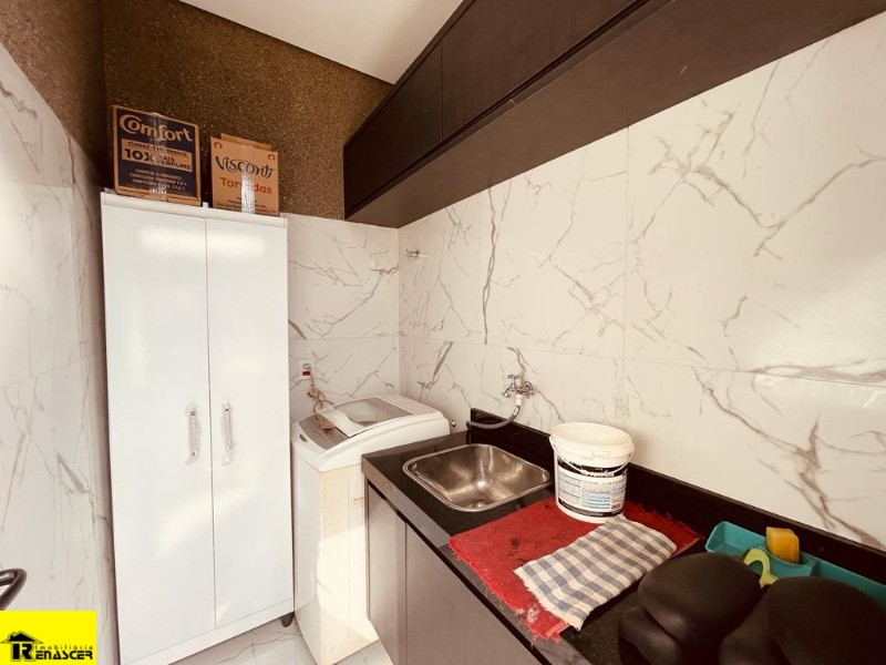 Casa de Condomínio com 3 quartos à venda, 194m² — foto 13 de 30