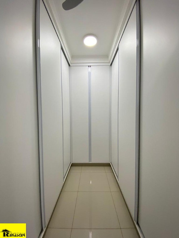 Casa com 4 quartos à venda, 240m² — foto 7 de 17