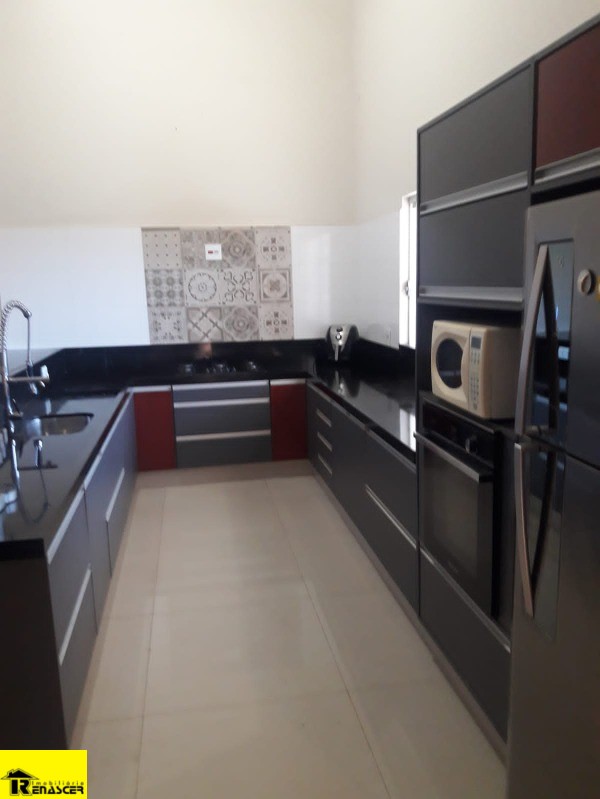 Casa com 3 quartos à venda, 400m² — foto 22 de 23