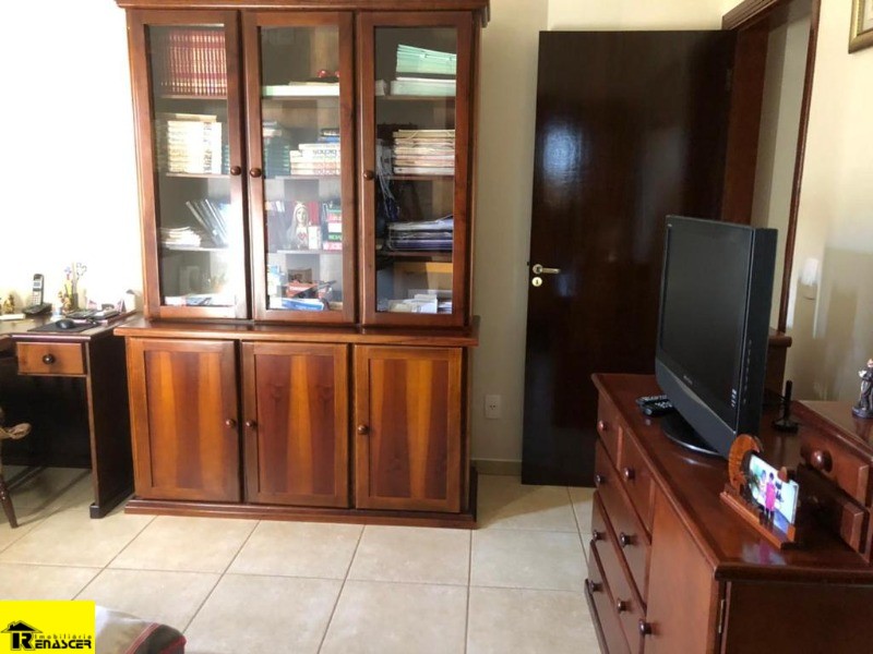 Casa de Condomínio com 3 quartos à venda, 600m² — foto 12 de 19